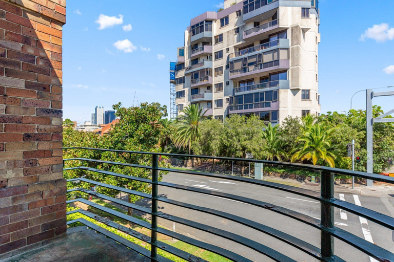 Property grounds, Charming 1-bed Apartment in Neutral Bay, Sydney