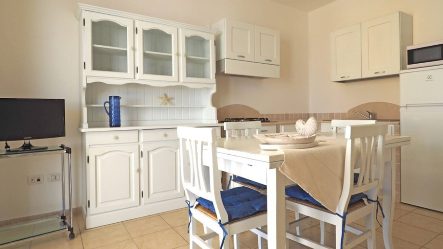 Room 2, VILLA DEL MARE 1 in Torre San Giovanni, Lecce
