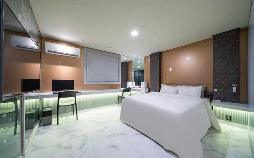 Bedroom 4, Ilsan (Baekseok) BS Hotel, Goyang