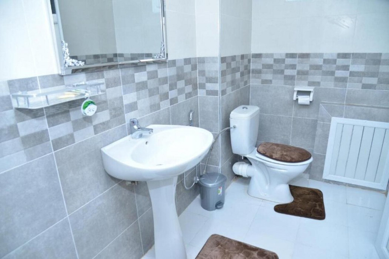 Others 5, MH HOTEL, Oran