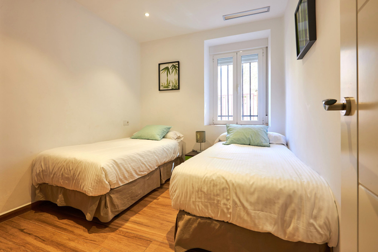 Room 4, AV Segovia in Vila, Ávila