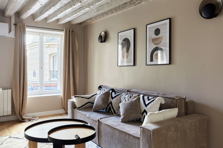 Living area 2, Appartements rue des Vertus, Paris