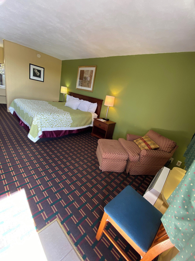 Bedroom 2, Innkeeper Motel, Madison