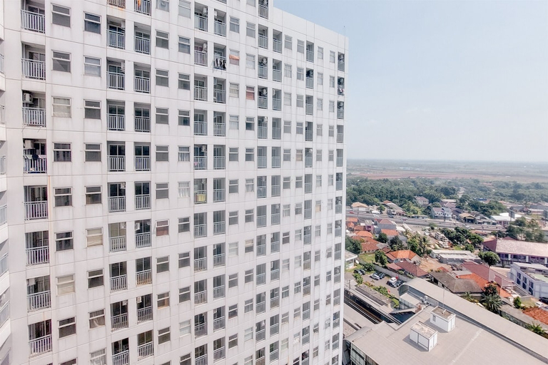 Exterior & Views, Homey And Cozy Studio At Serpong Garden Apartment, Tangerang