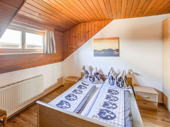 Bedroom 2, Holiday Home in Obervellach Near ski Area, Spittal an der Drau