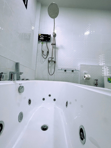 Bathroom 3, Khirisin Resort Chiangrai, Muang Chiang Rai