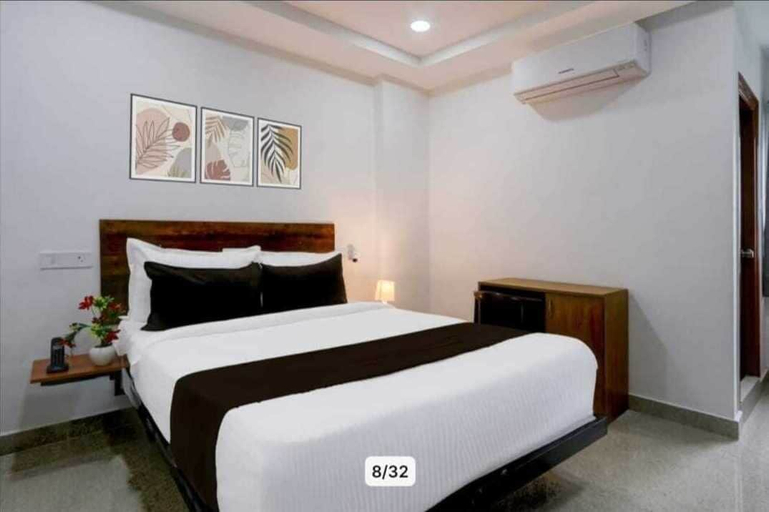 Room 2, Sri Jahnavi Group of Hotels, Hyderabad