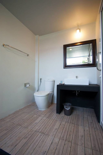 Bathroom 4, Baan Kula Mahasarakham, Muang Maha Sarakam