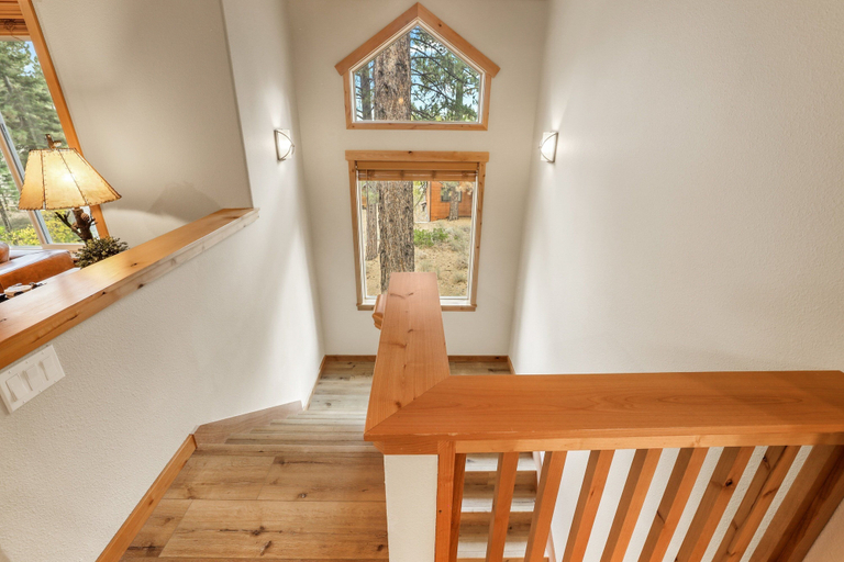 Interior 5, Woodlands House 3 Bedroom Home, Placer