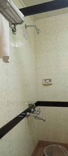 Bathroom 4, Hotel Fort Queen, Ernakulam