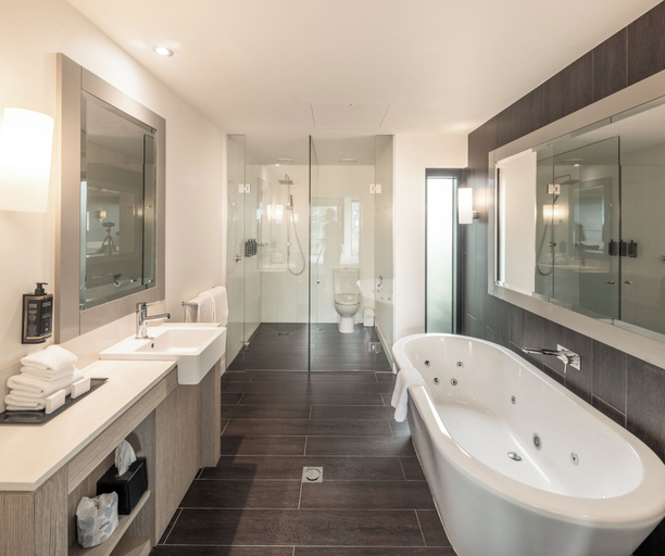 Bathroom 5, Mercure Portsea, Melbourne
