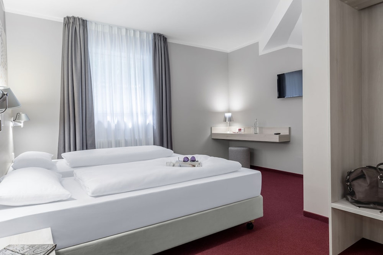 Bedroom 4, Coffee Fellows Hotel Siegburg West, Rhein-Sieg-Kreis