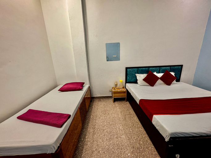 Room 3, Hotel radha Aradhya Sadan, Mathura
