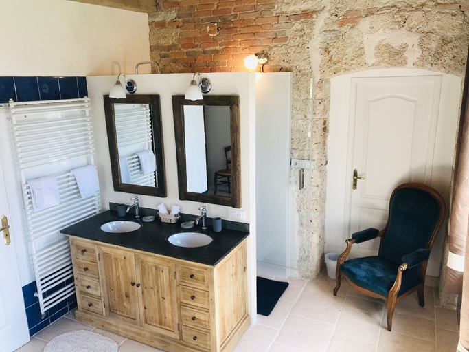Bathroom 5, Domaine Du Manoir, Isère
