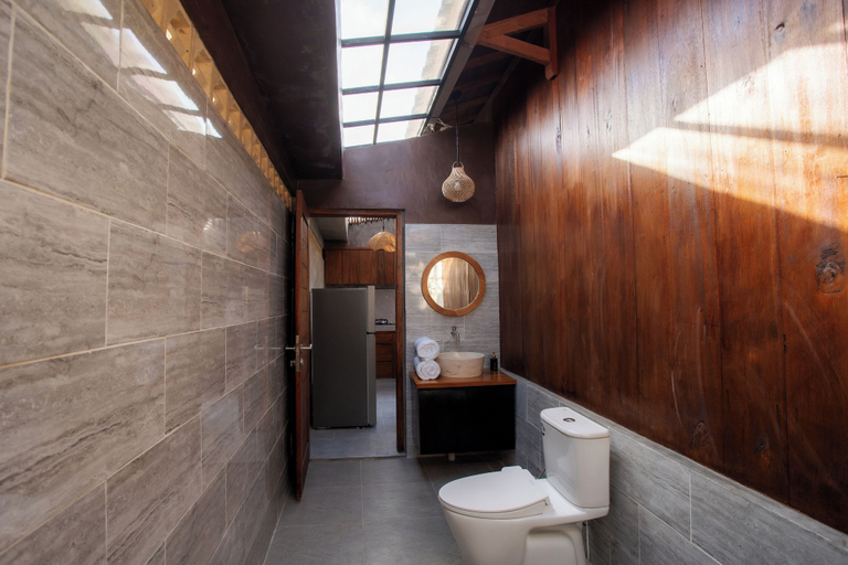 Bathroom 4, Sunset Harvest Bali, Badung