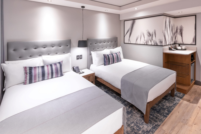 Bedroom 3, Sunsquare Cape Town City Bowl, City of Cape Town