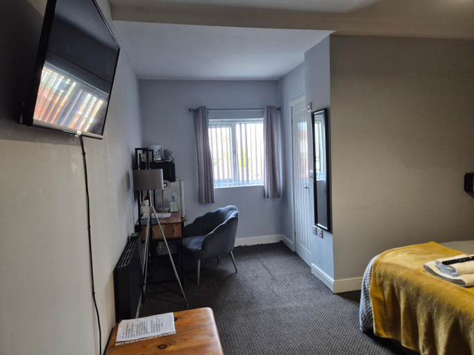 Bedroom 1, Rooms at number 4, Norfolk