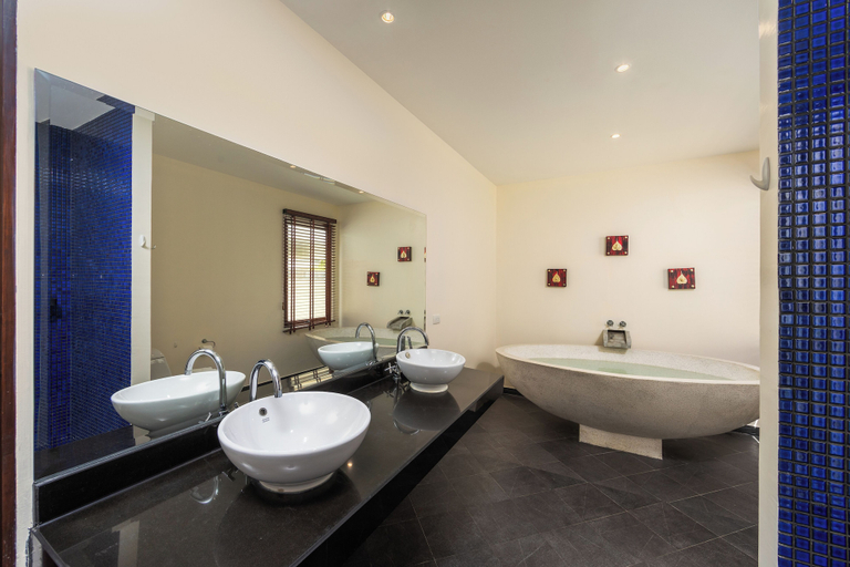 Bathroom 4, Villa Iorangi, Pulau Phuket
