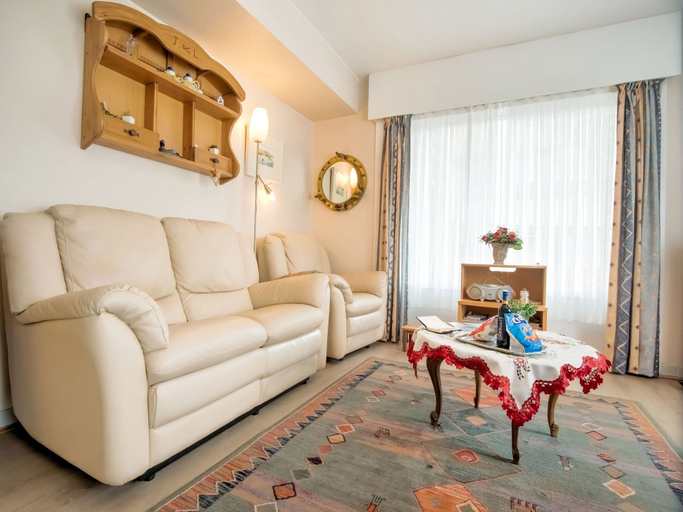 Others 5, Snug Apartment in Wenduine near Sea, West-Vlaanderen