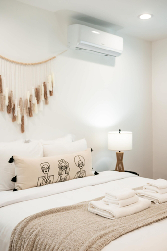 Room 3, Alhambra new Modern House 30plus Days Welcome, Los Angeles