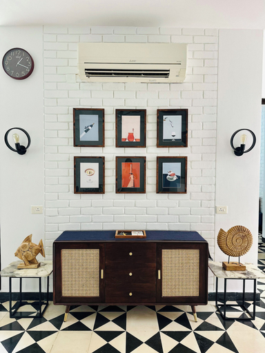 Exterior detail 4, B Shore by evaddo, North Goa