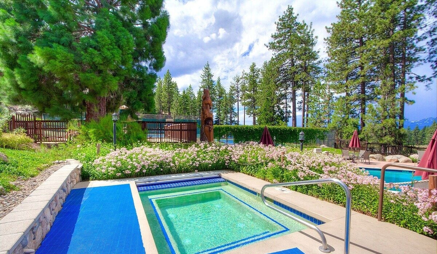 Sport & Beauty 5, Chimney Rock Condo 3 Bedroom Condo by RedAwning, Douglas