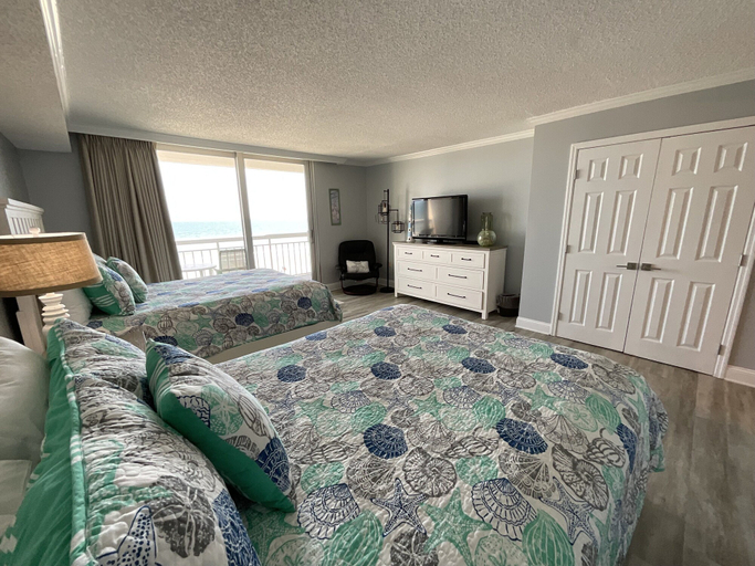 Room 2, 510 South Hampton 2 Bedroom Condo, Horry