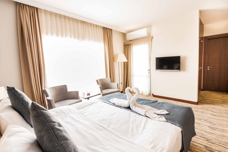 Bedroom 3, Port View Hotel