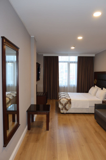 Bedroom 3, Era Palace Hotel, Batumi