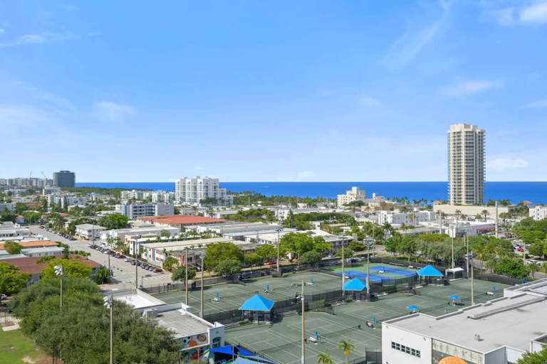 Room 3, NOK Fantastic 1 BR Den in Miami, Miami-Dade
