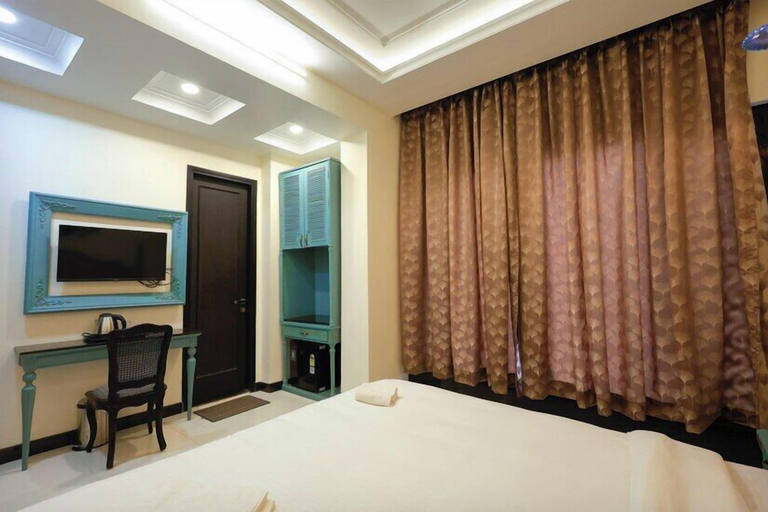 Room 2, Shiv Ashray, Varanasi