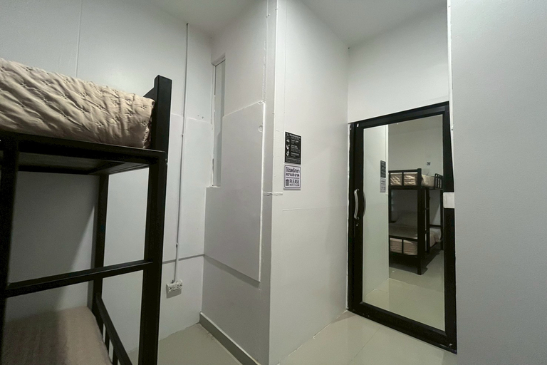 Bedroom 5, Lazy Lizard Hostel, Ko Samui