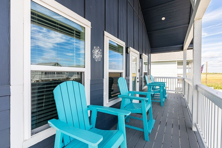 Property grounds 4, Villa Brisa Del Mar 2 Bedroom Home, Galveston