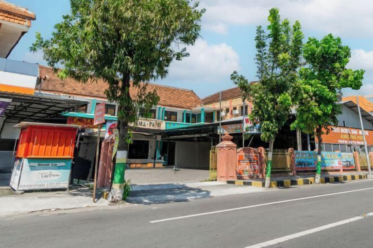 Exterior 4, Hotel O Central Madiun Near Stasiun Kota Madiun, Madiun