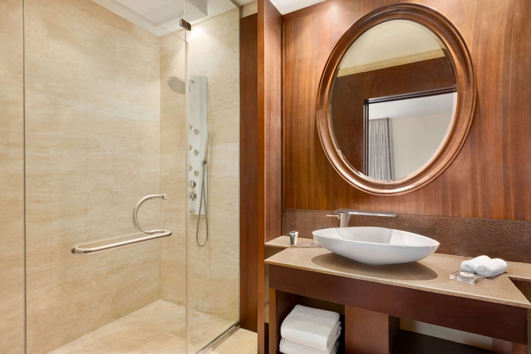 Bathroom 4, Wyndham Garden Salalah Mirbat, Marbat