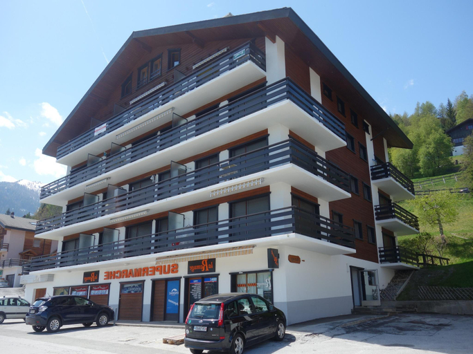 5, Modern apartment near ski area, Conthey