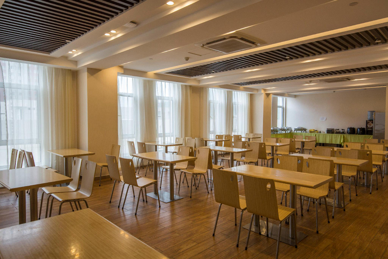 Food & Drinks 5, GreenTree Inn ChengDe Shuangluan District Xinhuiwan Hotel, Chengde