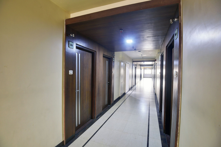 Lobby 1, Glitz Hotels Devanshi Inn, Raigarh