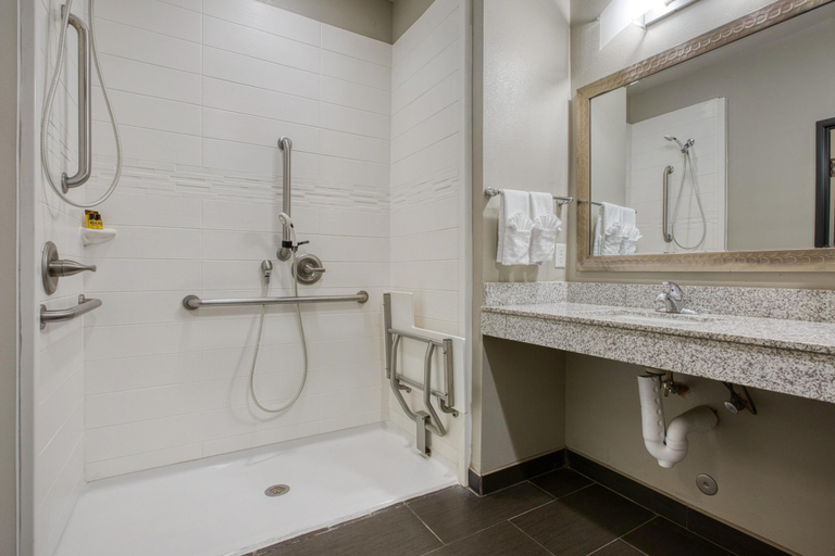 Bathroom 4, Best Western Plus Tech Medical Center Inn, Lubbock