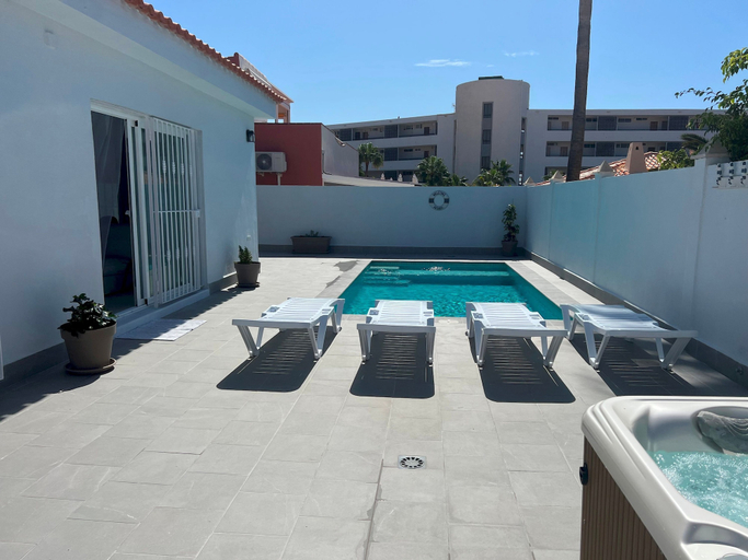 Others 3, Villa Magnolia in Callao Salvaje, Santa Cruz de Tenerife