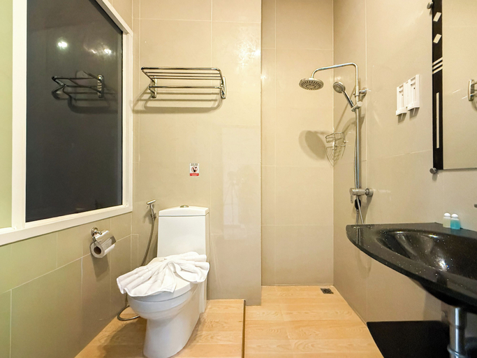 Bathroom 4, Jomtien Sands Residence - Beachfront, Relax &amp; Amazing Seafood Dining, Pattaya