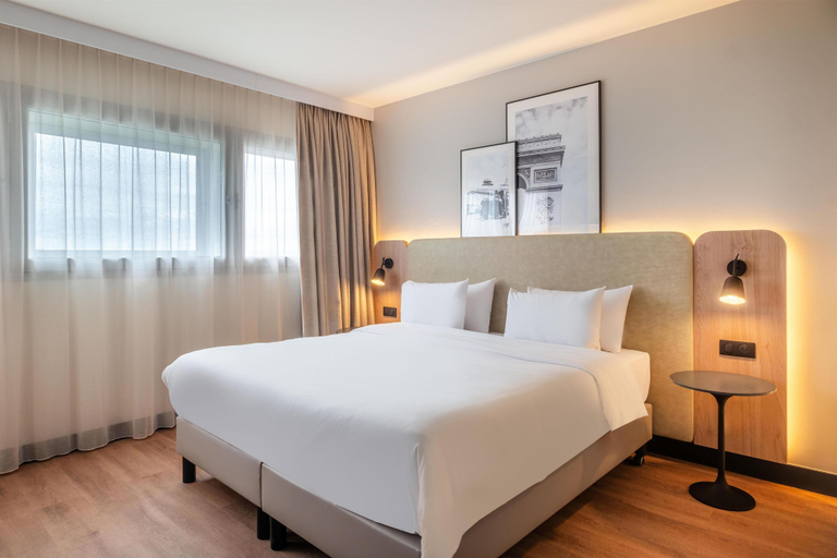 Bedroom 3, Radisson Hotel Paris Le Bourget, Val-d'Oise
