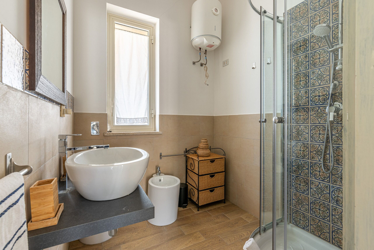Room 4, Casa Bouganvillea con Terrazza by Wonderful Italy, Palermo