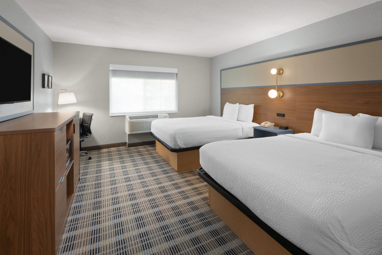 Bedroom 3, AmericInn by Wyndham Douglas/Saugatuck, Allegan