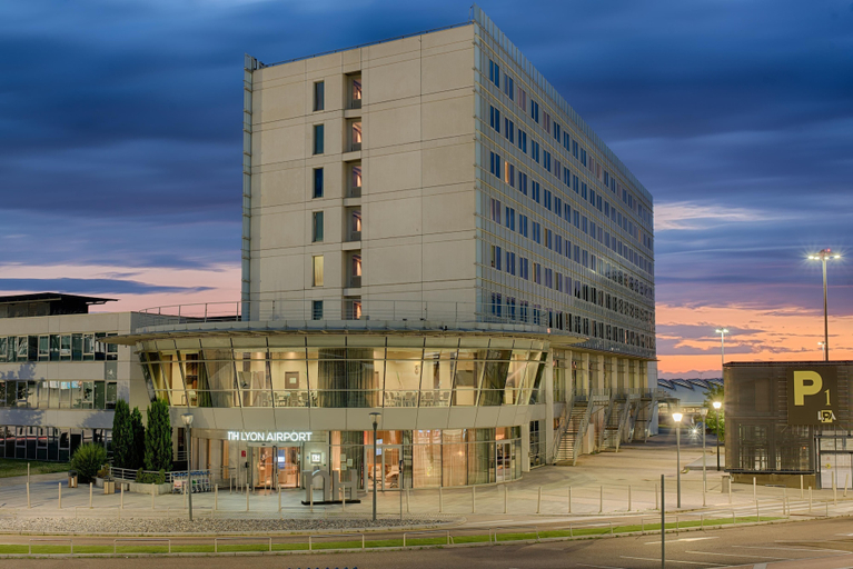 Exterior & Views 2, NH Lyon Airport, Rhône