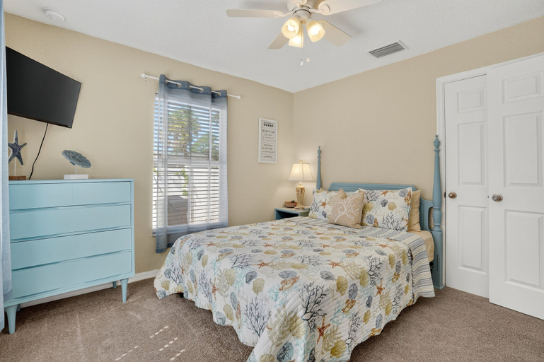 Room 4, Spacious 4br Retreat With Heated Pool & Spa 4 Bedroom Home, Sarasota