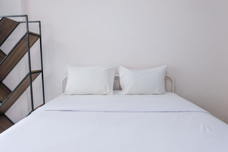 Guestroom 2, Good Choice Studio At Gateway Pasteur Apartment, Bandung