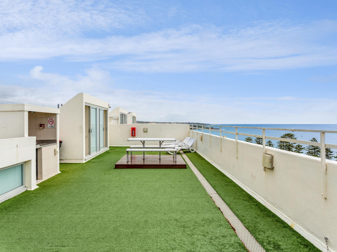 Others 5, Modern Manly Apartment with Stunning Views, Pool, Sydney