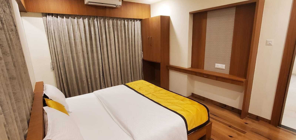 Room 3, KRISHNA SAI SUITES, Ahmadnagar