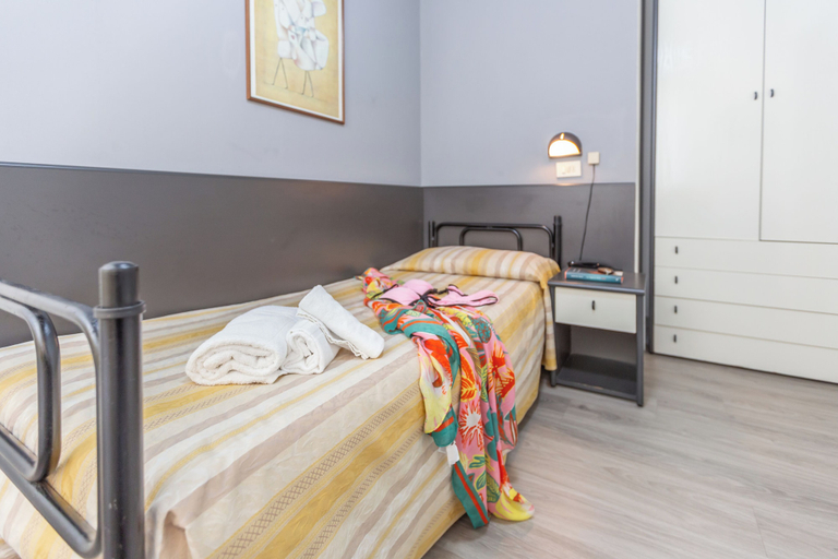 Bedroom 3, Hotel Airone, Rimini